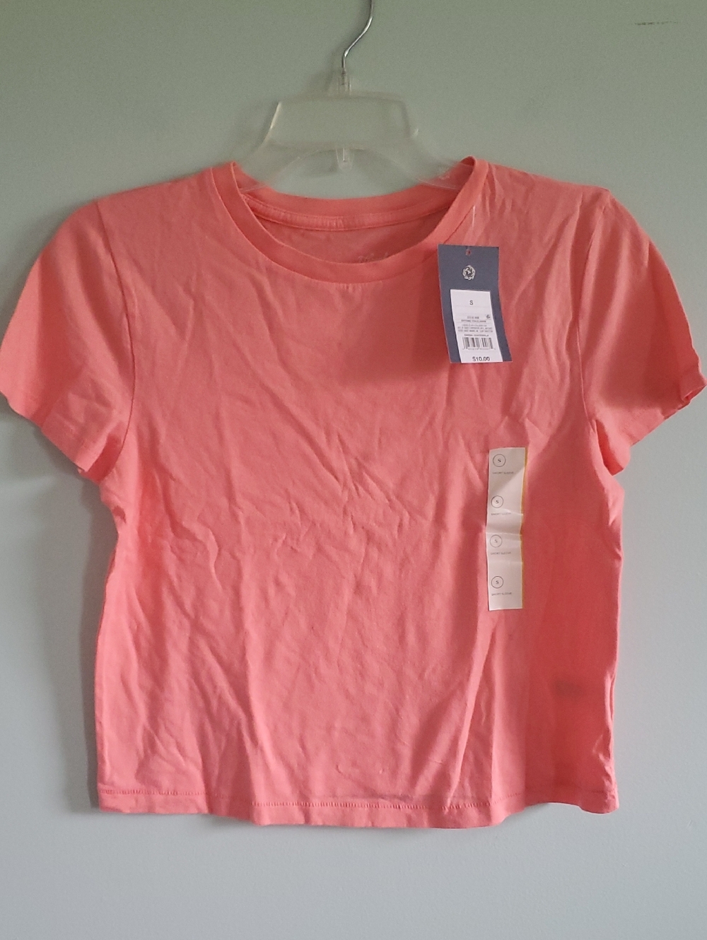 Universal Thread Women's Short Sleeve Tee in Coral Pink